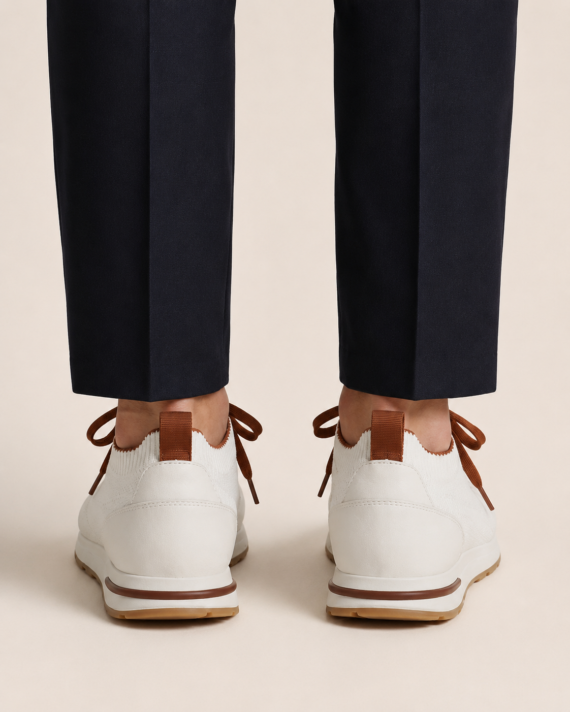 White Mistral Runner