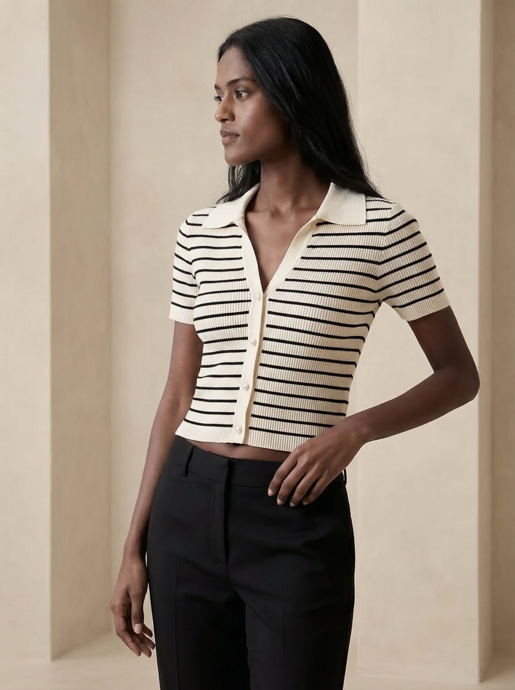 Women Beige-Black Lightweight Polo Cardigan